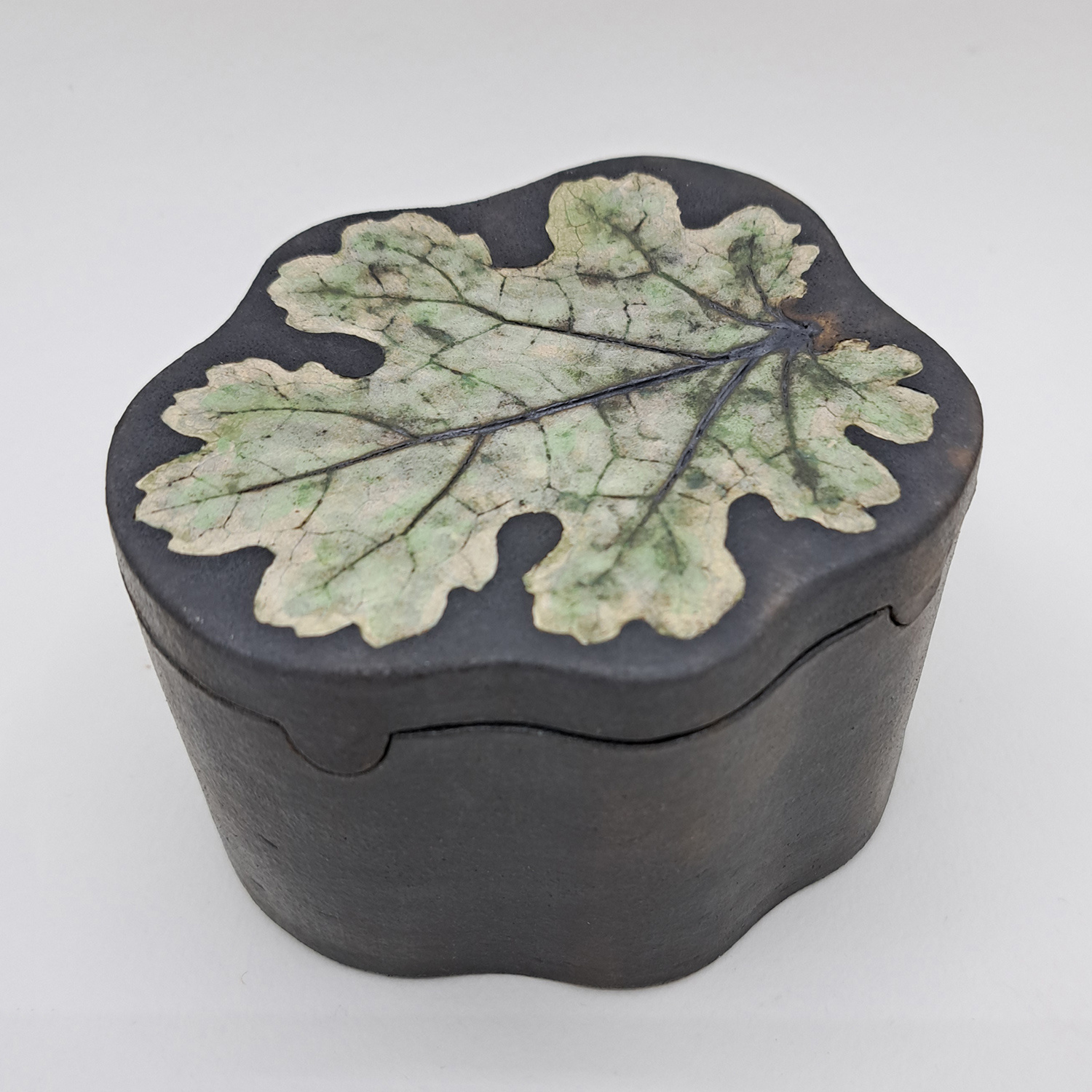 Wavy Box, Green Leaf, large by Annie Tortora