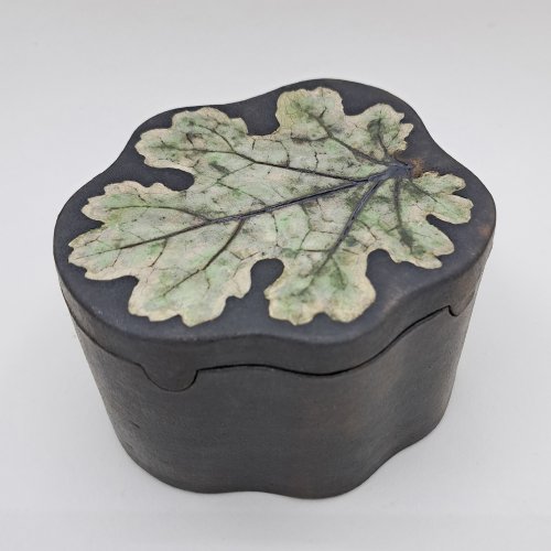 Wavy Box, Green Leaf, large