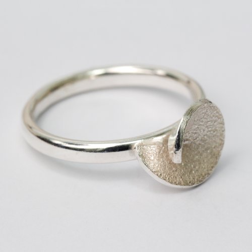 Ring, Pyriform by Beverly Bartlett - alternative image