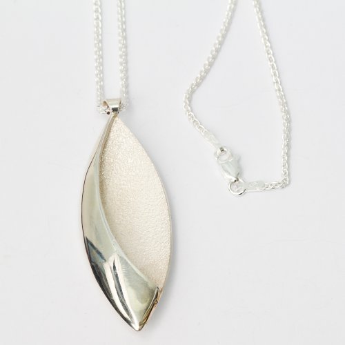 Pendant, Willow by Beverly Bartlett - alternative image