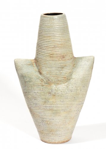 Grooved Mask Pot by Chris Carter - alternative image