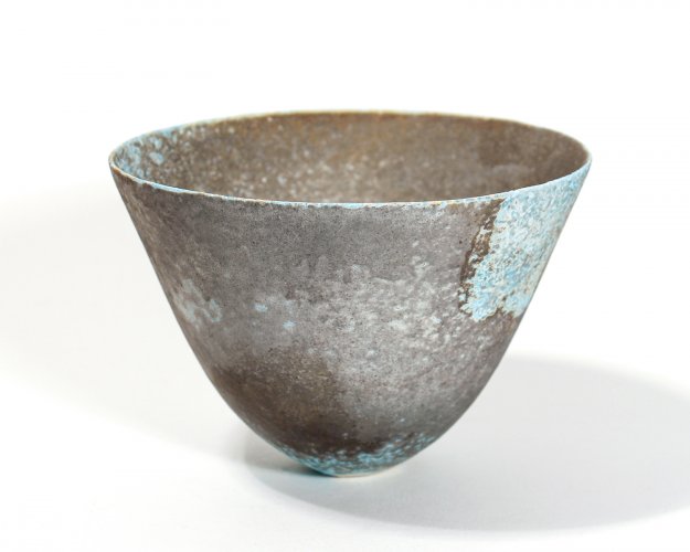 Smokey Grey Conical Vessel by Jack Doherty - alternative image