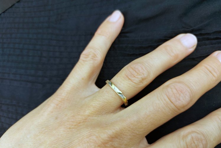 White Gold Ring with Leaf Pattern by Hendrike Barz-Meltzer - alternative image