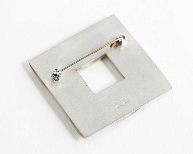 Square Brooch by Jill Newbrook - alternative image