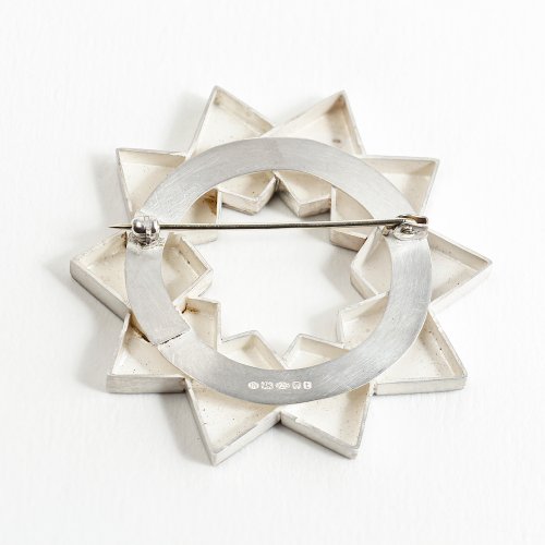 Star Brooch by Jill Newbrook - alternative image