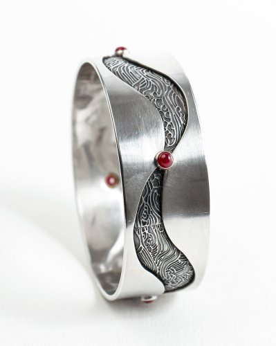 Bangle by Jill Newbrook - alternative image