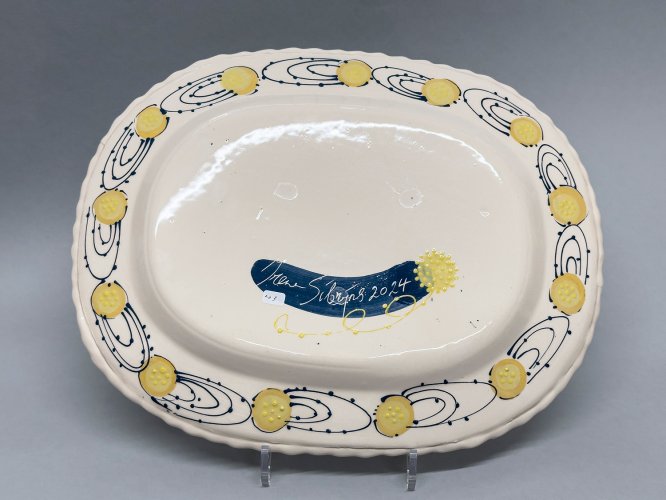 Medium Oval Plate 'Crazy Bird' by Irena Sibrijns - alternative image