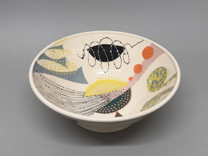 Bowl with Abstract Decoration by Irena Sibrijns - alternative image