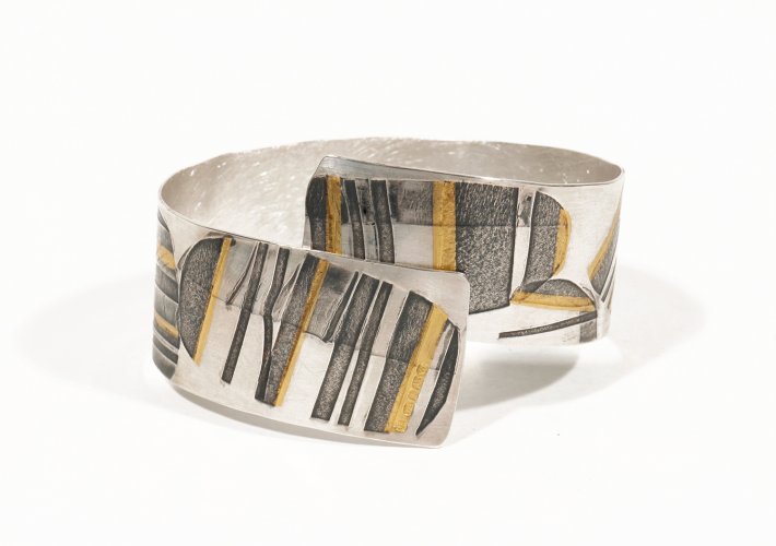 Pebble Pattern Cuff