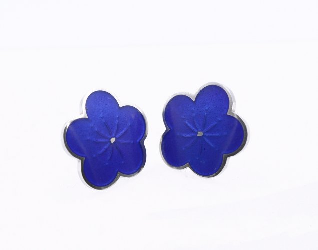 Blue Plum Blossom Earstuds