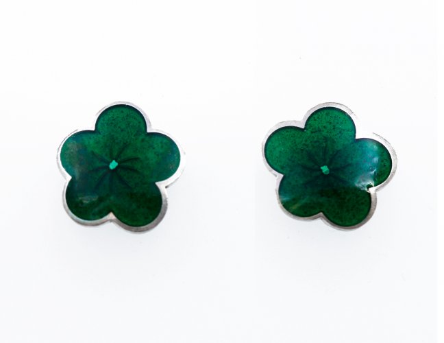 Green Plum Blossom Earstuds