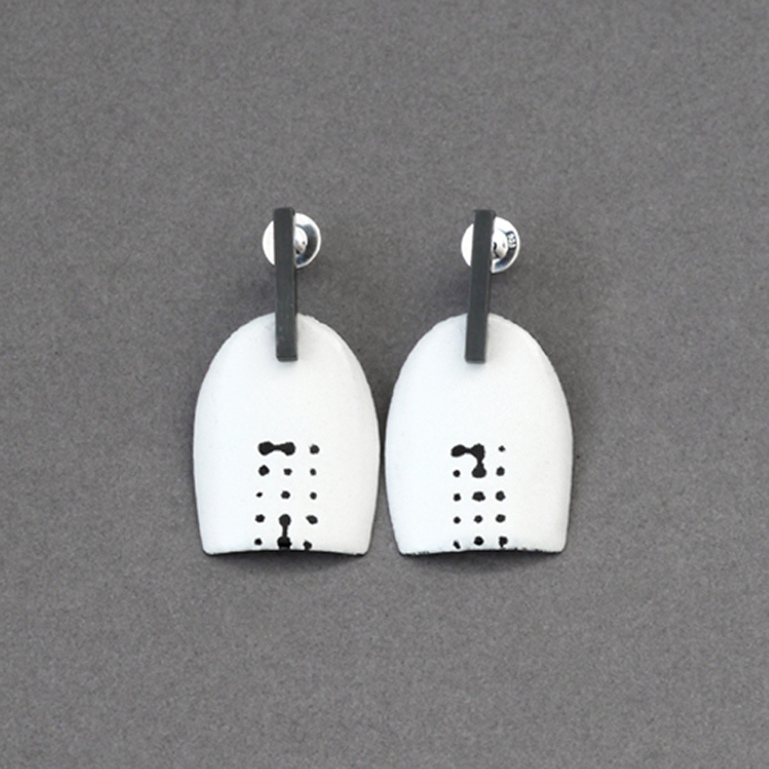 Bar Stud Earrings by Mizuki Takahashi