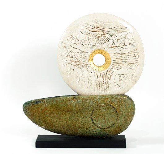 Disc with Gold mounted on Boat by Peter Hayes - alternative image