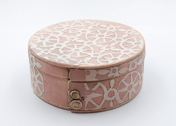 Pink Fretwork Treasure Box by Sarah Dunstan - alternative image