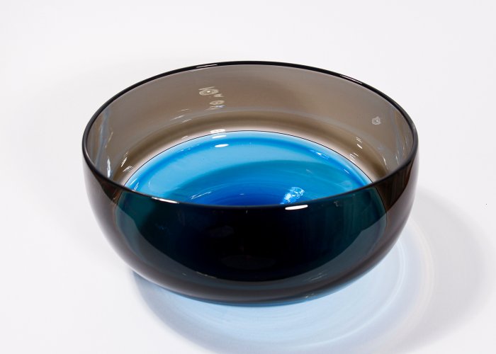 Small Oval Encalmo Bowl by Stewart Hearn - alternative image