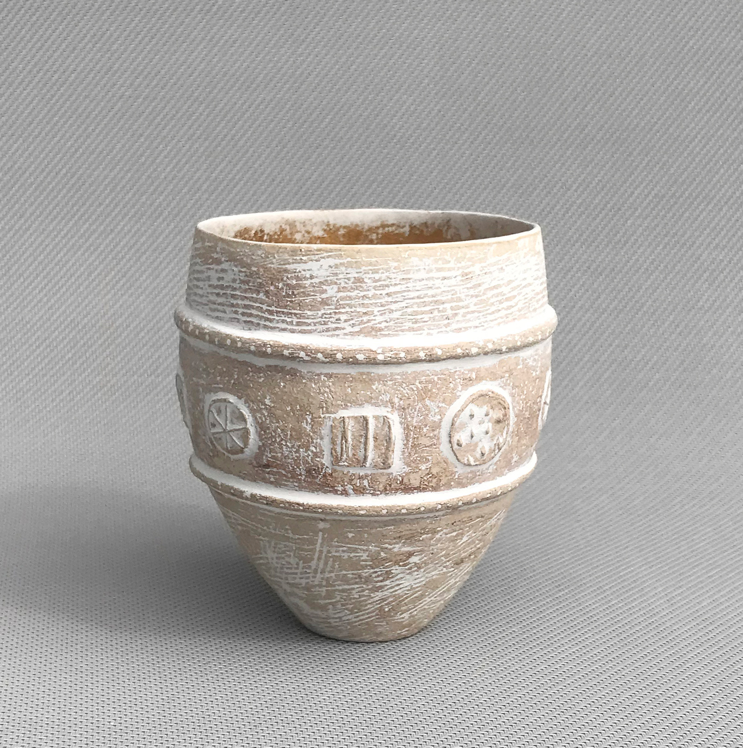 Pot with Bosses i by Sarah Jenkins